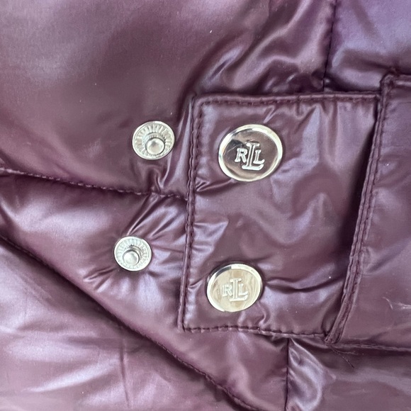 Lauren Ralph Lauren Plum Quilted Puffer Jacket Faux Fur Hood M - Picture 6 of 9